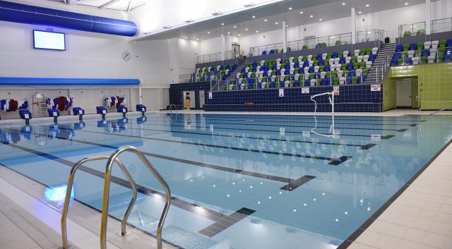 oldham leisure centre prices